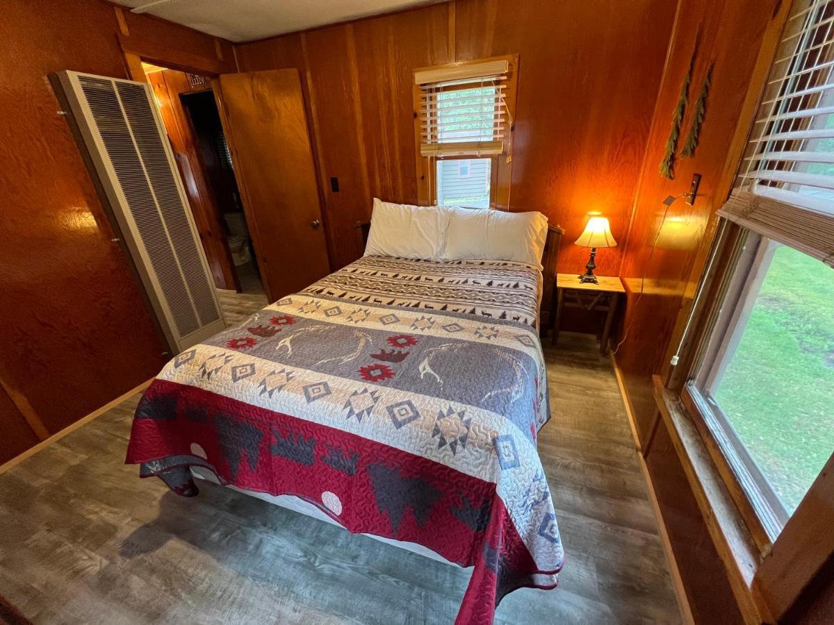 Adirondack Lake Cabins Ξενοδοχείο Indian Lake Εξωτερικό φωτογραφία