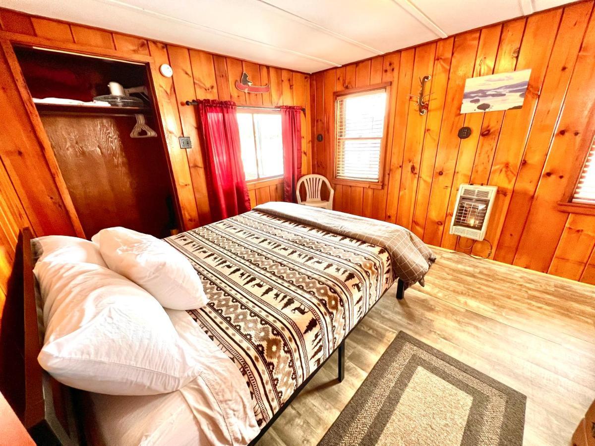 Adirondack Lake Cabins Ξενοδοχείο Indian Lake Εξωτερικό φωτογραφία