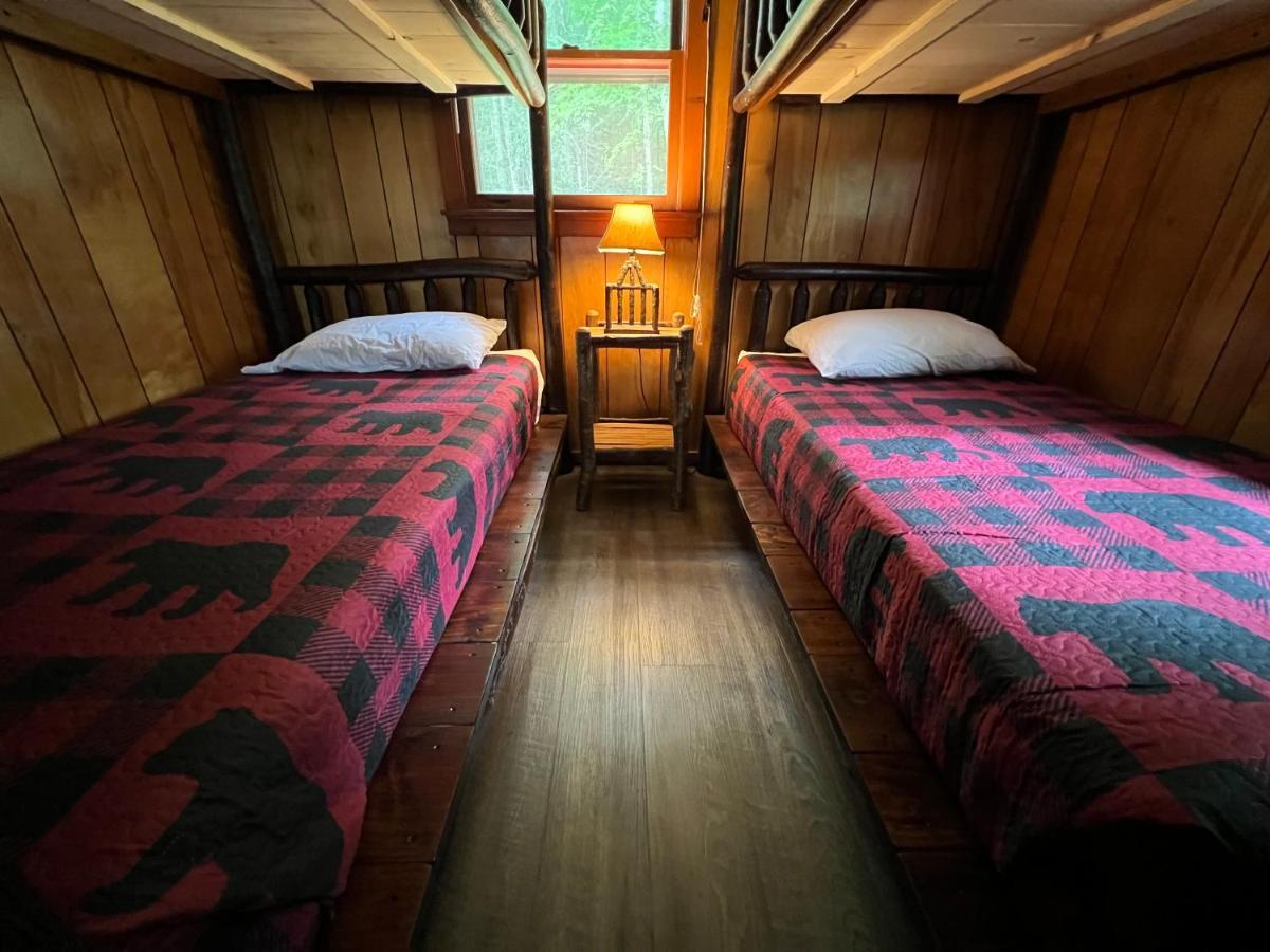 Adirondack Lake Cabins Ξενοδοχείο Indian Lake Εξωτερικό φωτογραφία