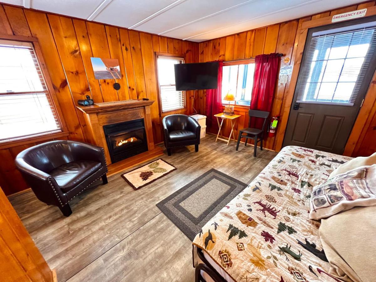 Adirondack Lake Cabins Ξενοδοχείο Indian Lake Εξωτερικό φωτογραφία